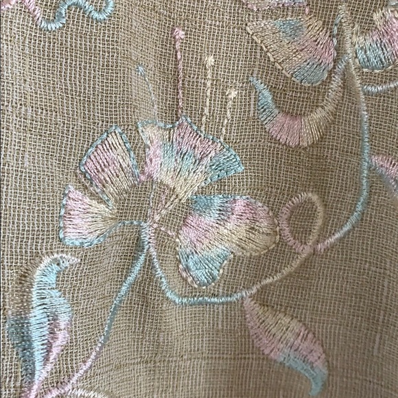 Embroidered Ethnic Tunic - Picture 3 of 3